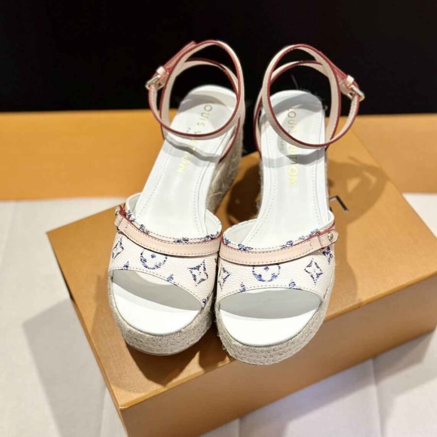 Alternative view of Louis Vuitton Helios Wedge Sandal White 1Acsfq