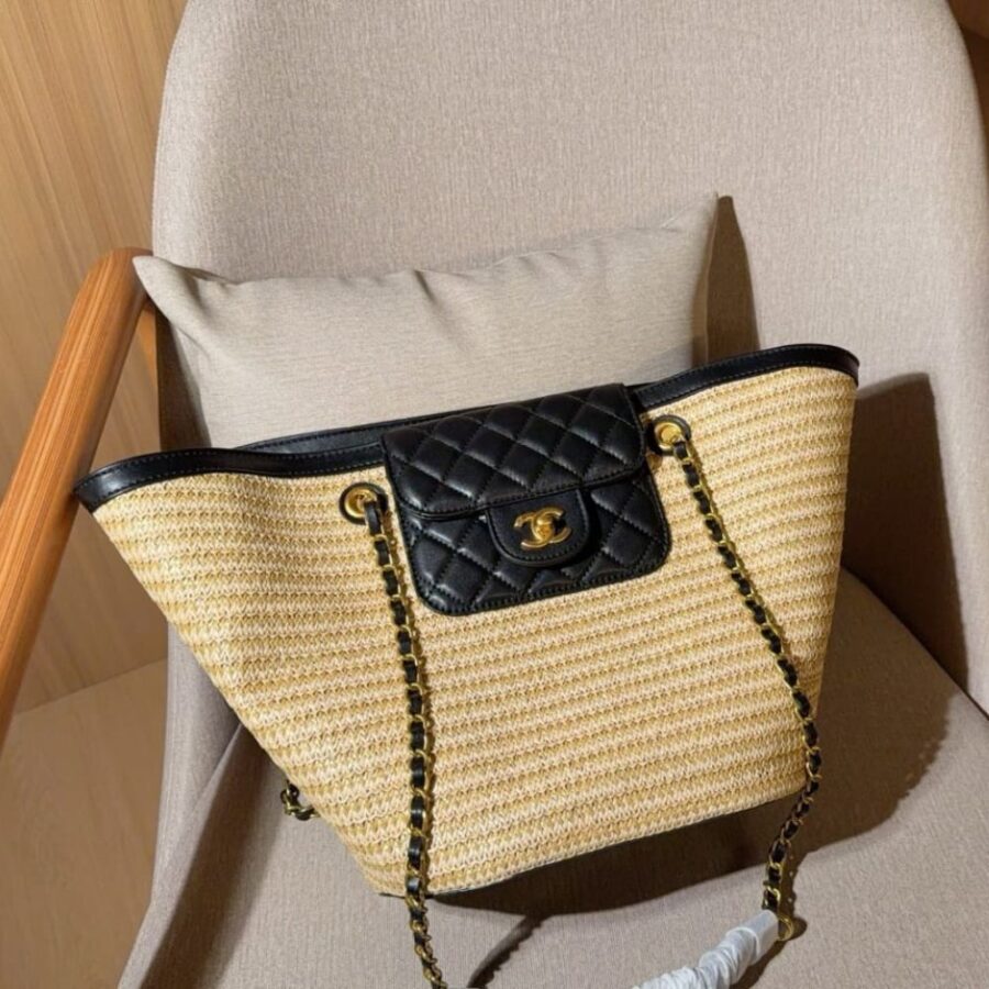 Alternative view of Chanel Small Shopping Bag Braided Straw Beige Black 25Cm