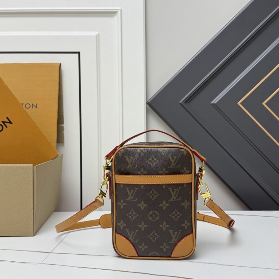 Alternative view of Louis Vuitton Danube Monogram Brown 21cm M14013