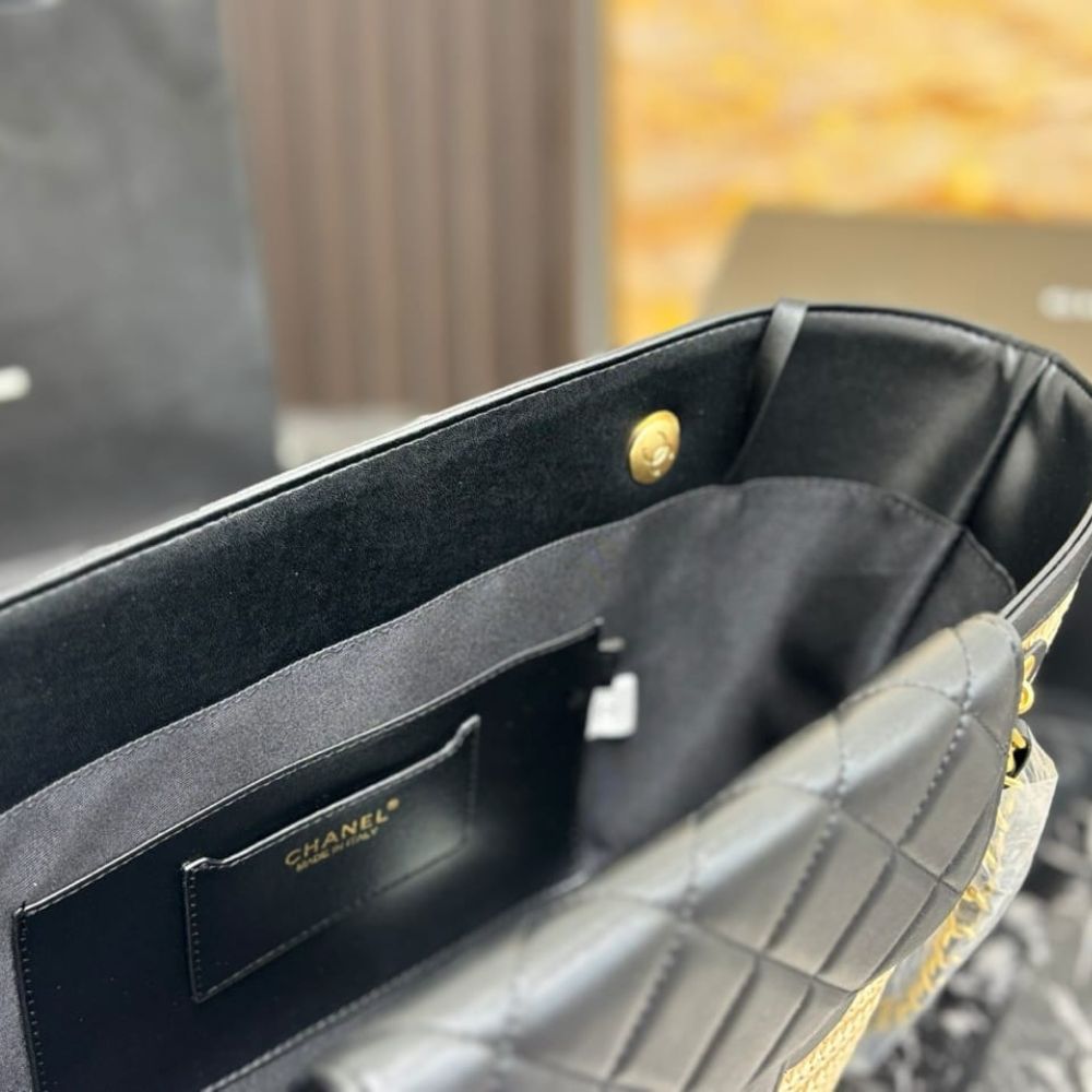 Chanel Small Shopping Bag Braided Straw Beige Black 25Cm - Image 10