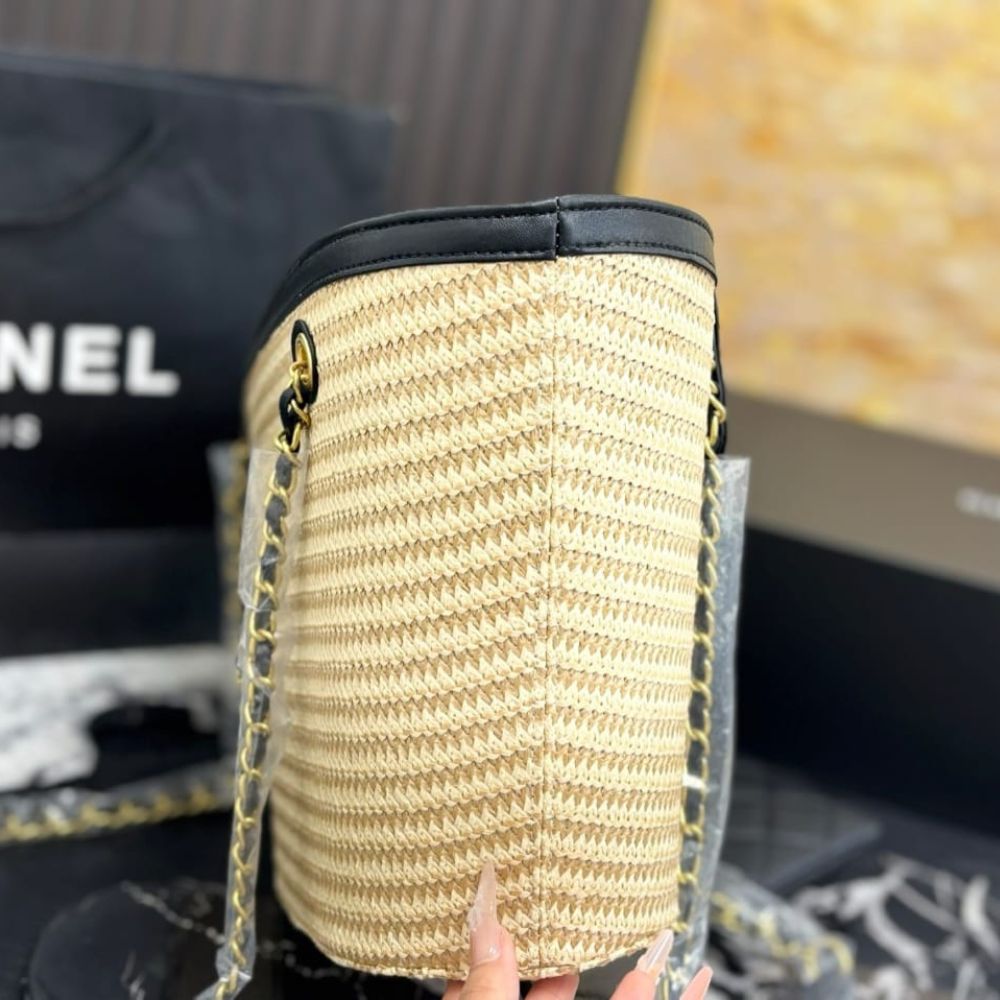 Chanel Small Shopping Bag Braided Straw Beige Black 25Cm - Image 5