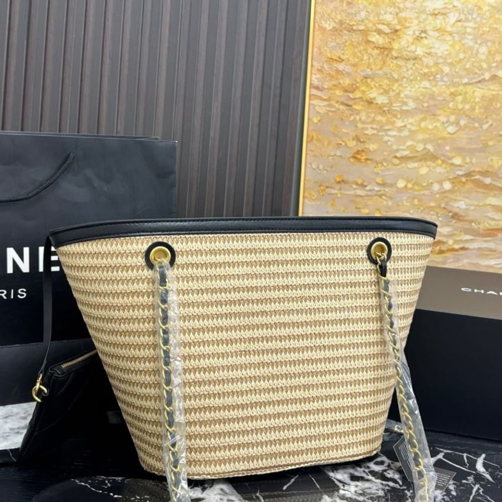Chanel Small Shopping Bag Braided Straw Beige Black 25Cm - Image 6