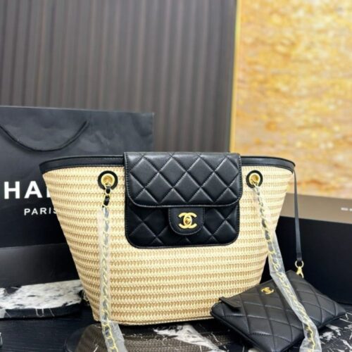 Alternative view of Chanel Small Shopping Bag Braided Straw Beige Black 25Cm
